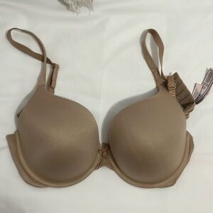 Victoria Secret Body by Victoria Bra!